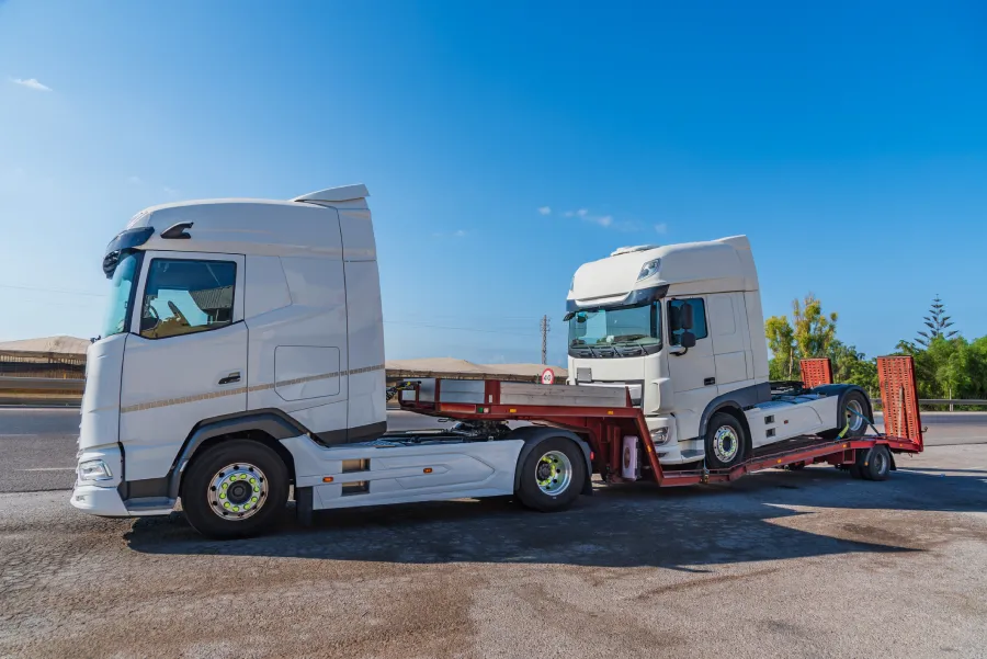 Excellent Semi Truck Parking in Markham, IL Excellent Semi Truck Parking in Markham, IL